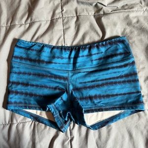 Fleo shorts size medium. Lightly worn.